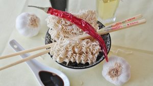 公仔麵、快熟麵、方便麵或泡麵的内地銷量銳減